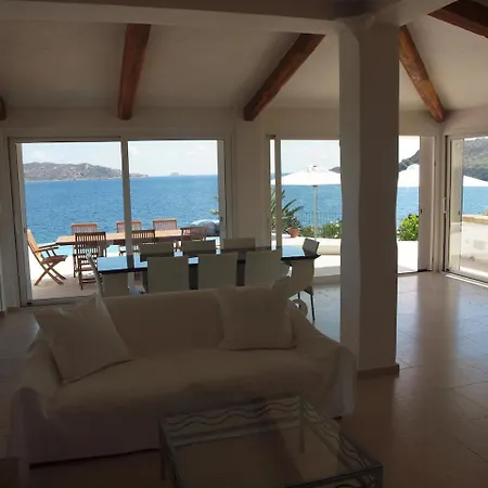 Villa Sleeps 15 Pool Air Con Wifi *