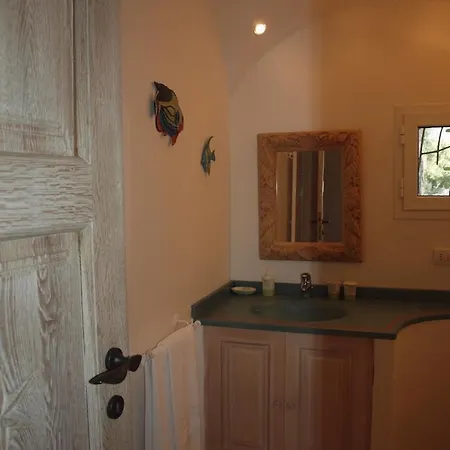 Villa Sleeps 15 Pool Air Con Wifi Capo Coda Cavallo