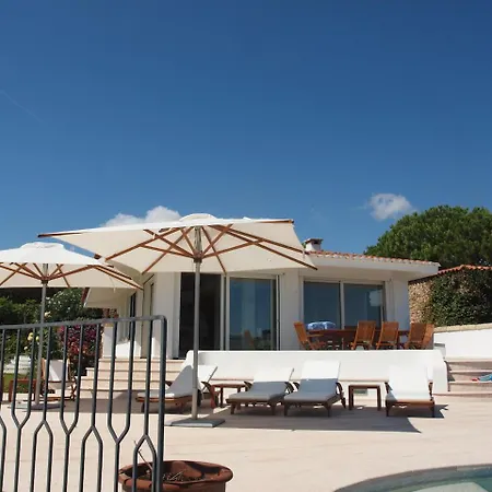 Sleeps 15 Pool Air Con Wifi